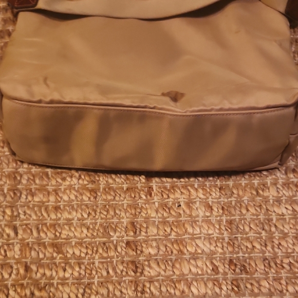 Dooney & Bourke Tan and Brown Hobo Bag with Classic Design - Picture 8 of 11